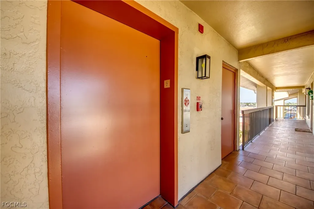 4013 SE 20th Place Cape Coral FL 33904