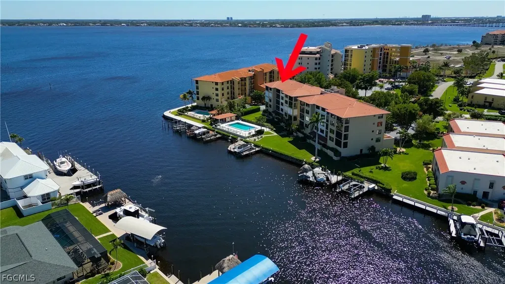 4013 SE 20th Place Cape Coral FL 33904