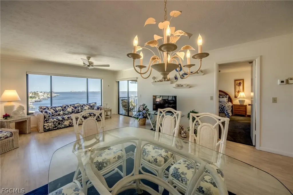 4013 SE 20th Place Cape Coral FL 33904