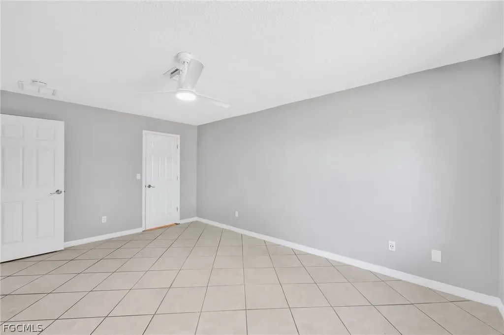 1391 Sourwood Court North Fort Myers FL 33917