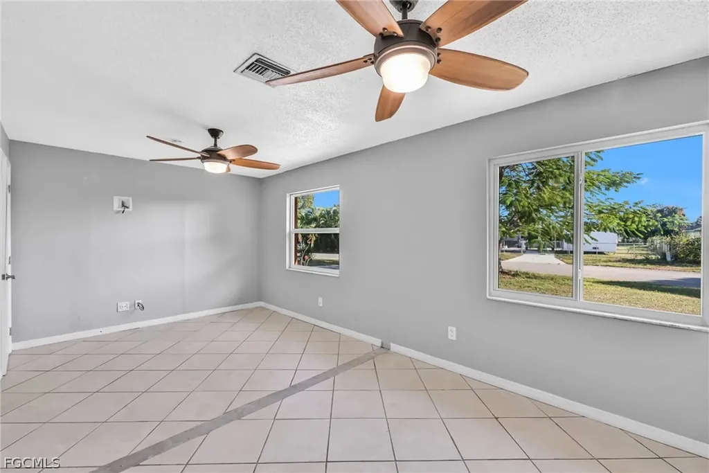 1391 Sourwood Court North Fort Myers FL 33917