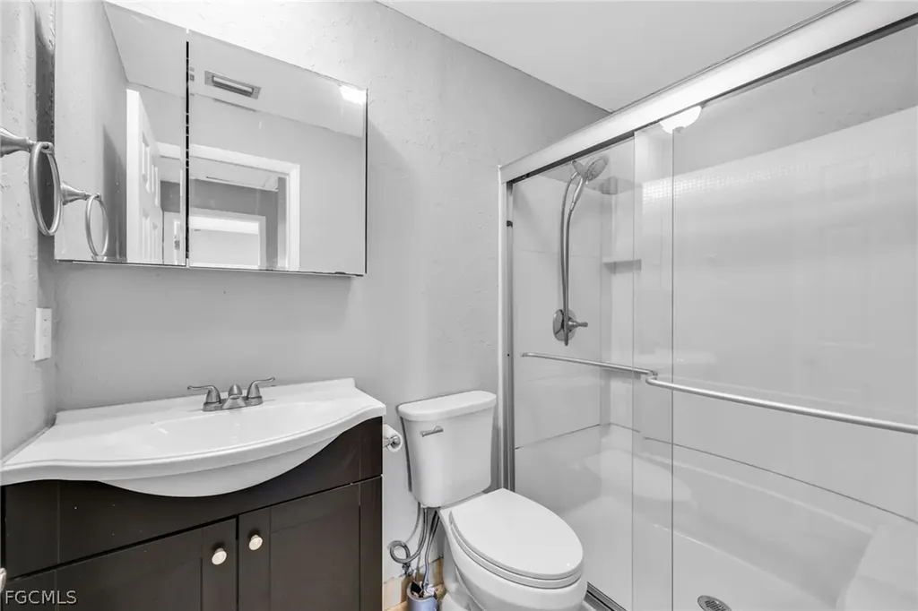 1391 Sourwood Court North Fort Myers FL 33917