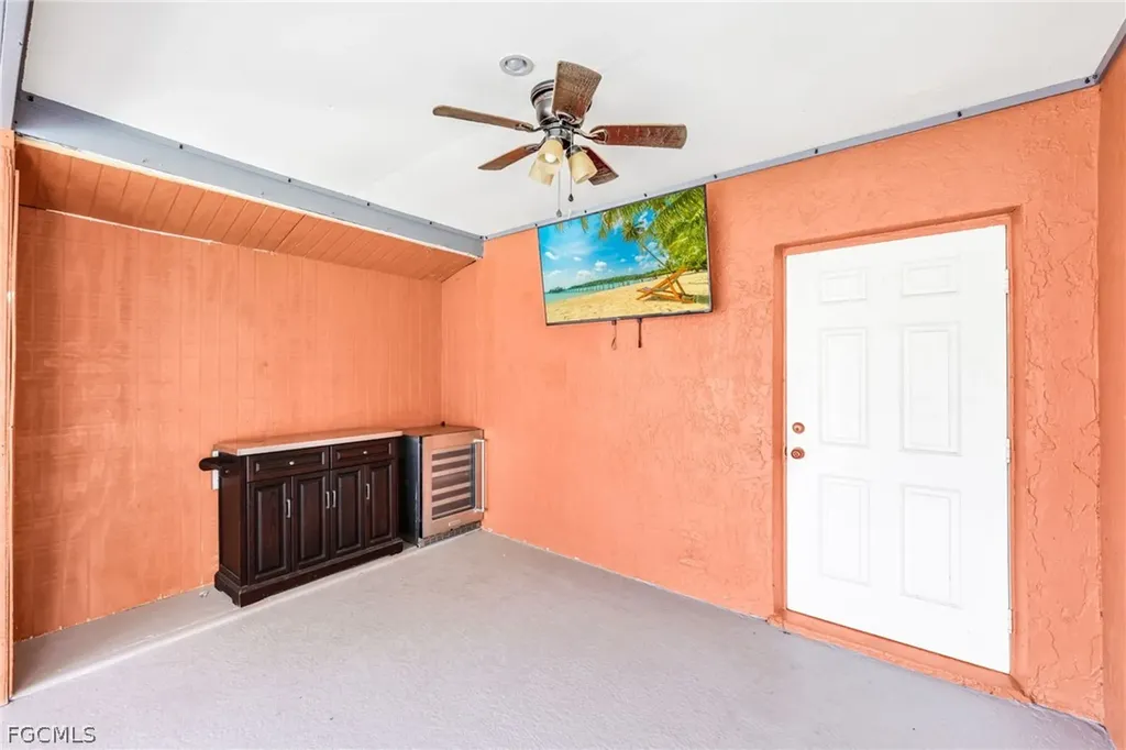 1391 Sourwood Court North Fort Myers FL 33917