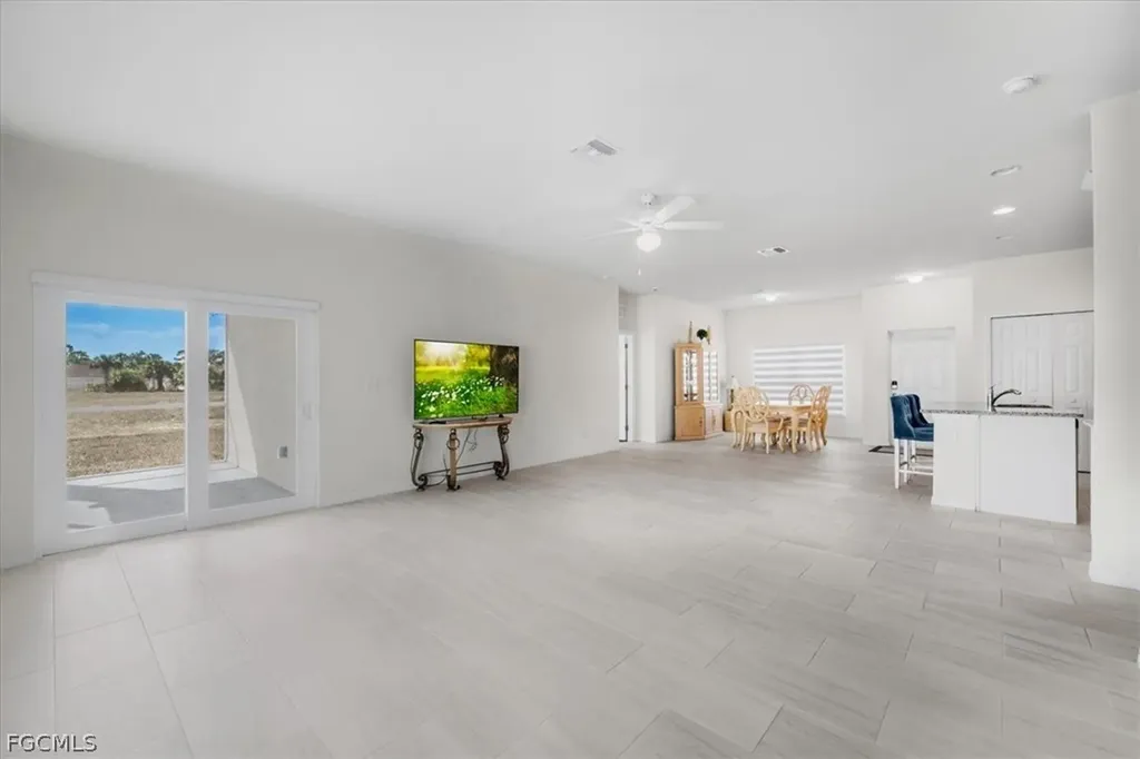 6040 Kumquat Circle Labelle FL 33935
