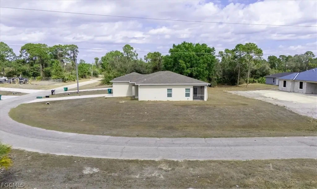 6040 Kumquat Circle Labelle FL 33935