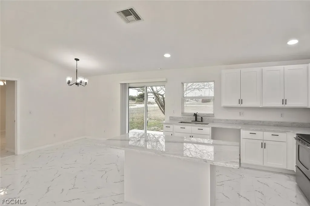 530 Peerless Circle Lehigh Acres FL 33974