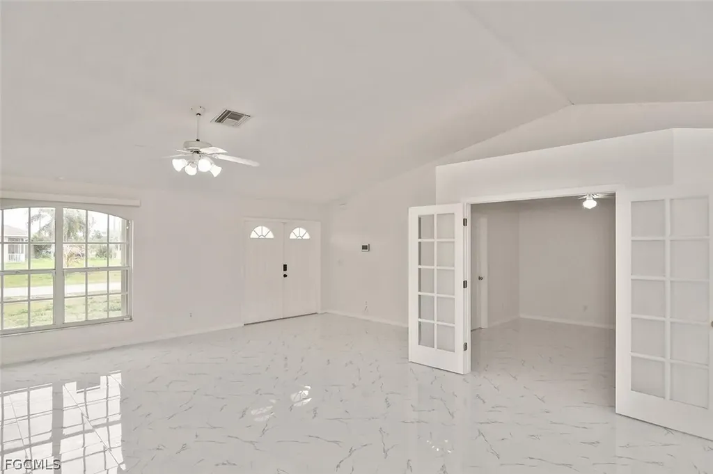 530 Peerless Circle Lehigh Acres FL 33974
