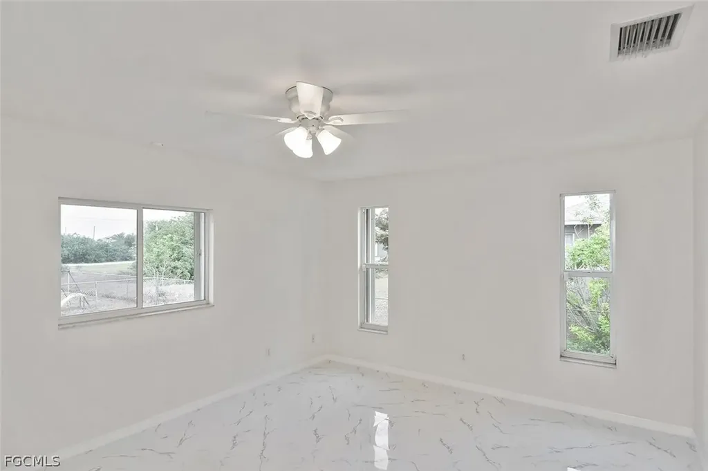 530 Peerless Circle Lehigh Acres FL 33974