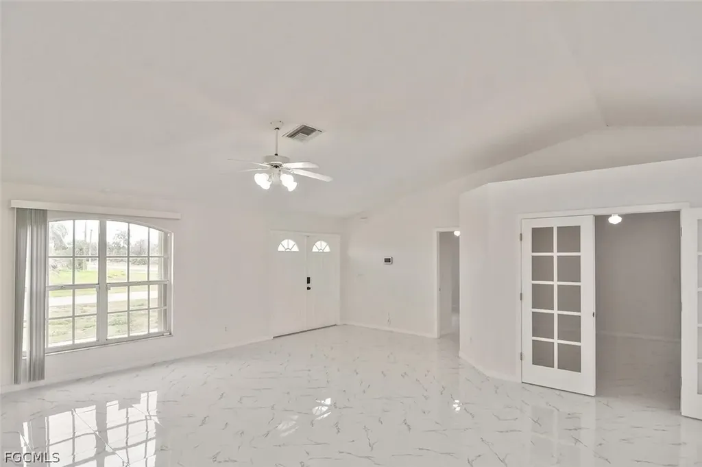 530 Peerless Circle Lehigh Acres FL 33974