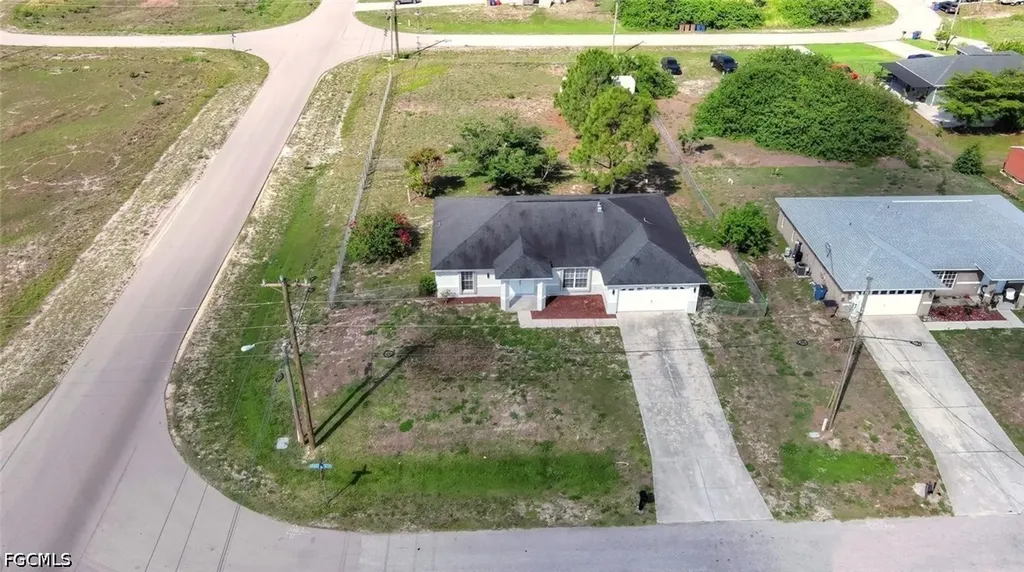530 Peerless Circle Lehigh Acres FL 33974