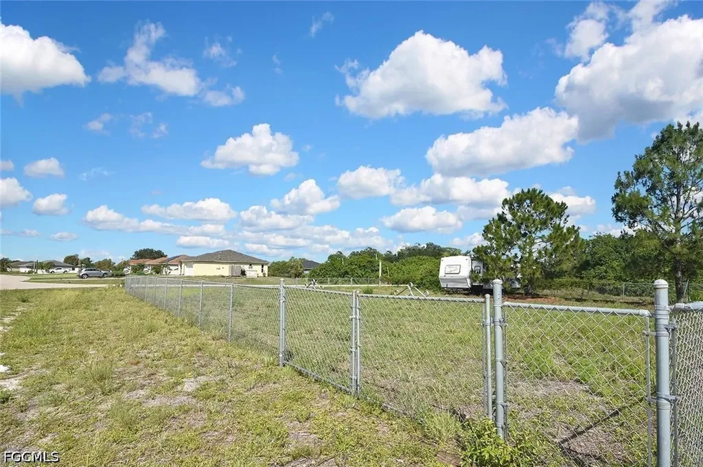 530 Peerless Circle Lehigh Acres FL 33974