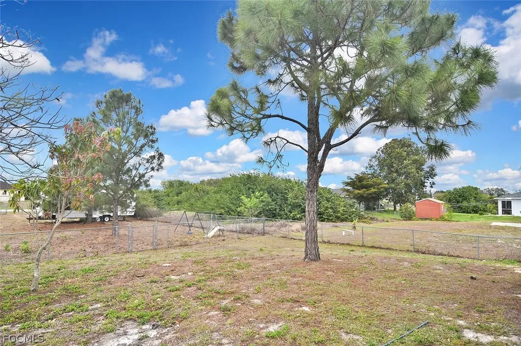 530 Peerless Circle Lehigh Acres FL 33974