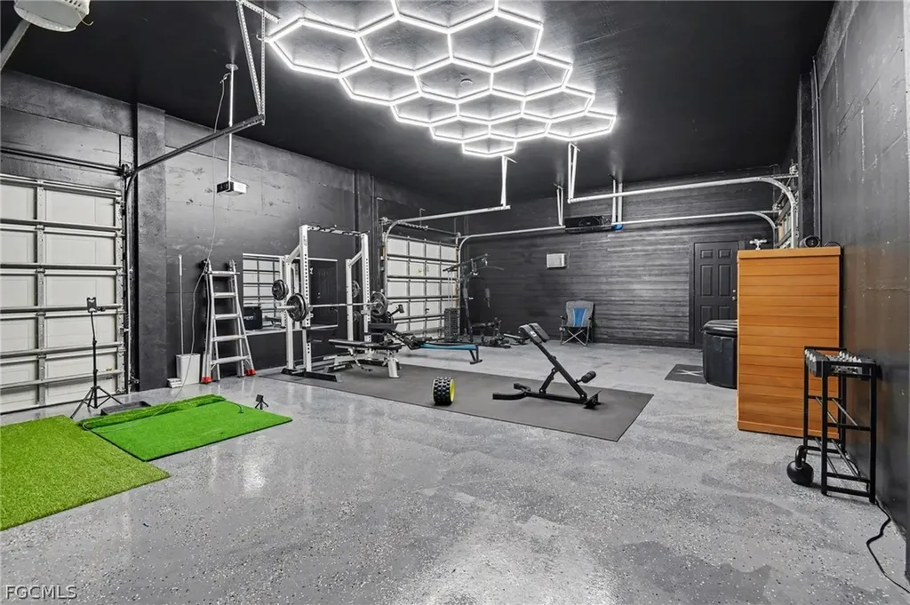 23150 N River Road Alva FL 33920