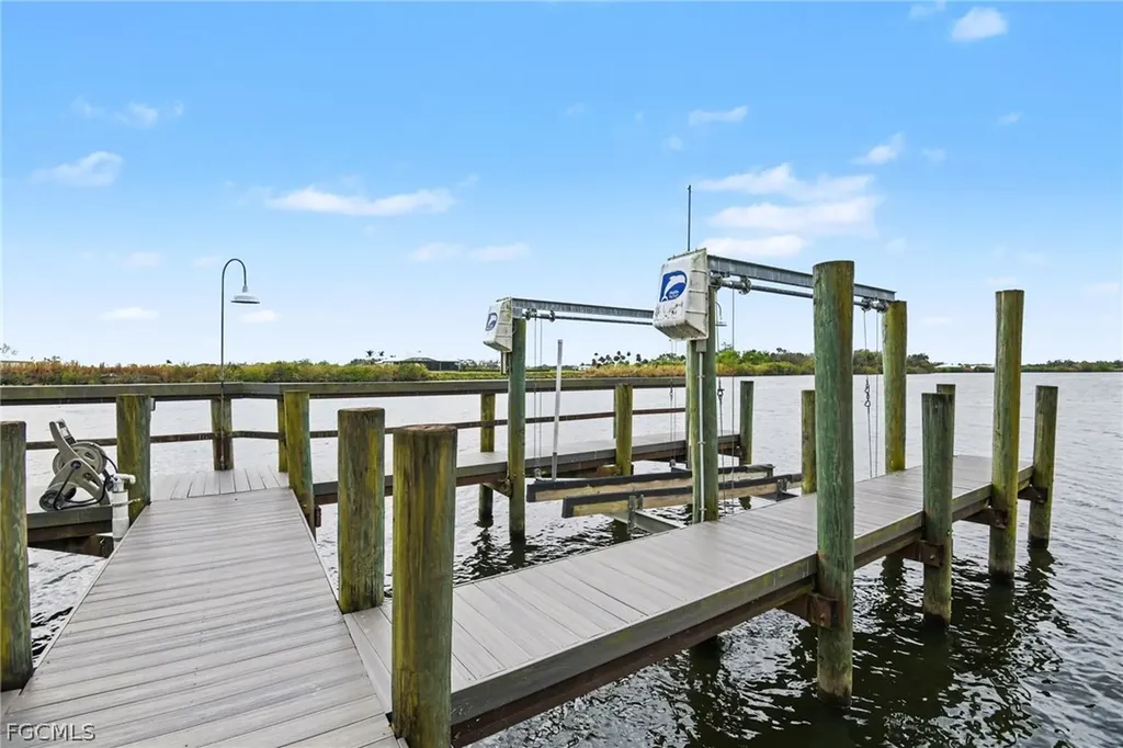 23150 N River Road Alva FL 33920