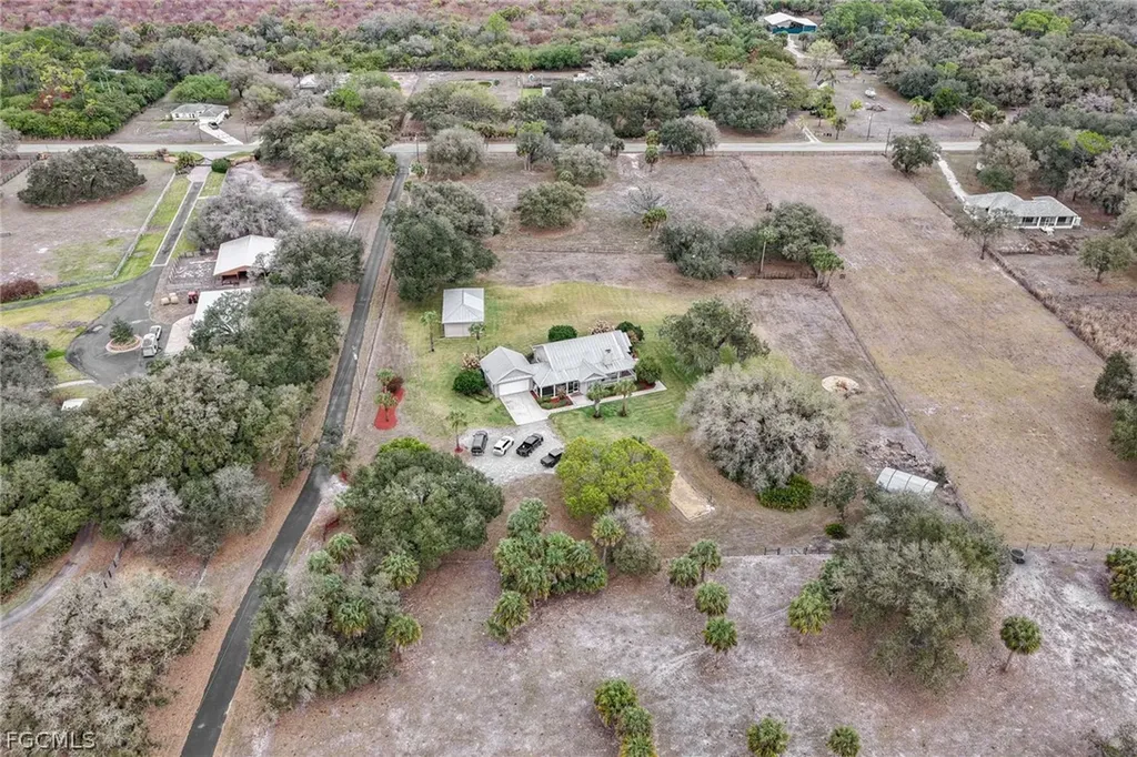 23150 N River Road Alva FL 33920