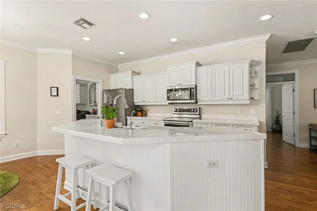 23150 N River Road Alva FL 33920