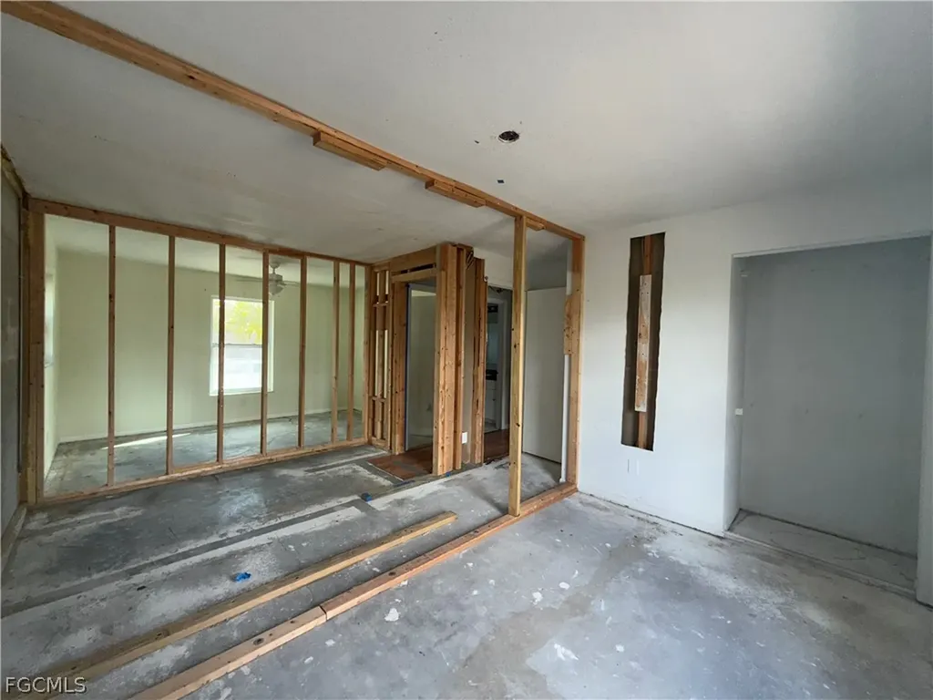 9112 Pineapple Road Fort Myers FL 33967