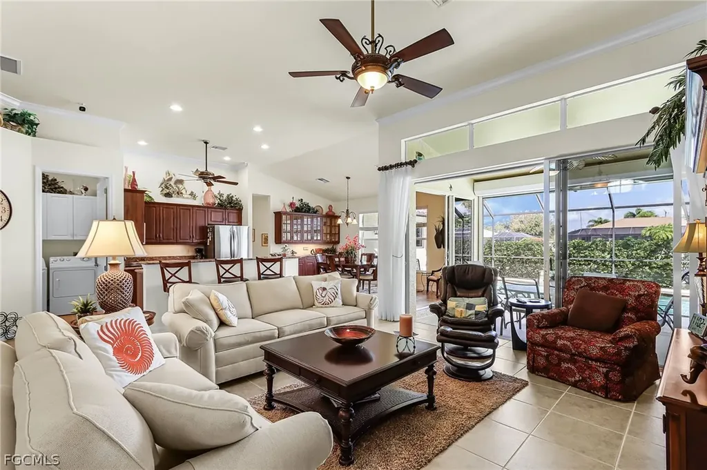 2027 SE 25th Terrace Cape Coral FL 33904