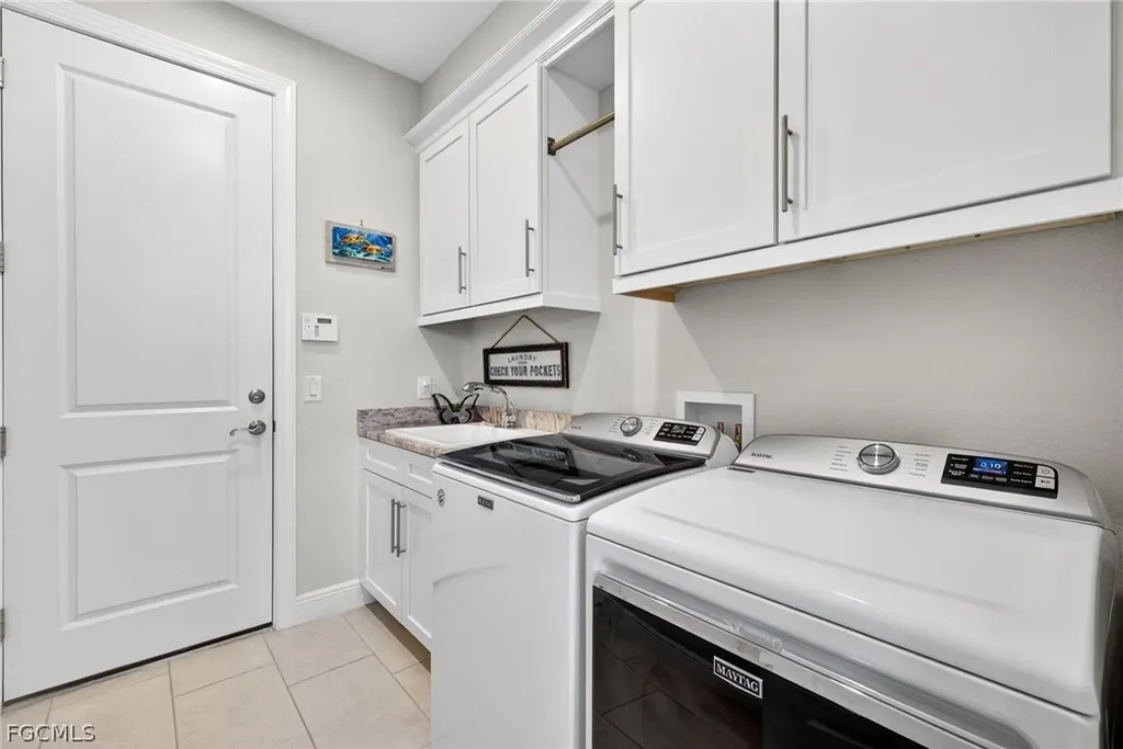 821 NW 38th Avenue Cape Coral FL 33993