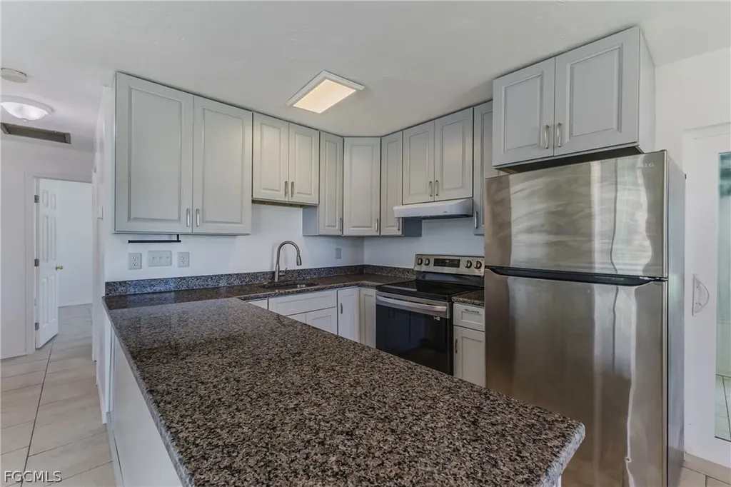 16599 Davis Road Fort Myers FL 33908
