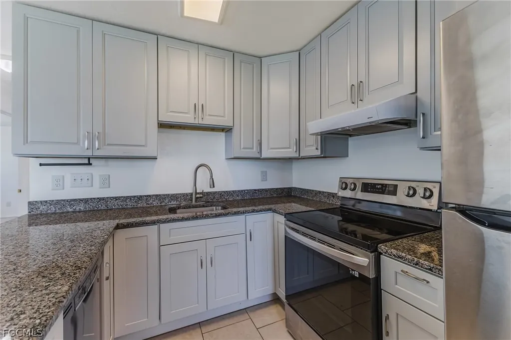 16599 Davis Road Fort Myers FL 33908