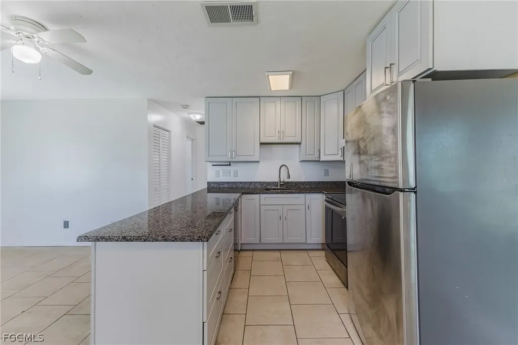 16599 Davis Road Fort Myers FL 33908