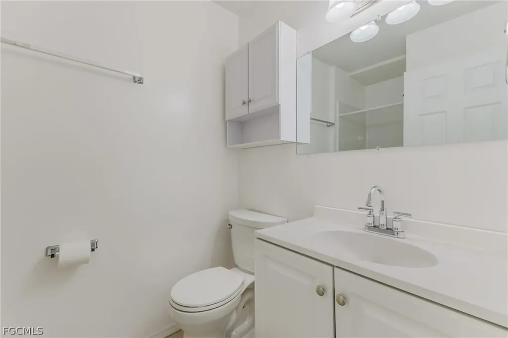16599 Davis Road Fort Myers FL 33908