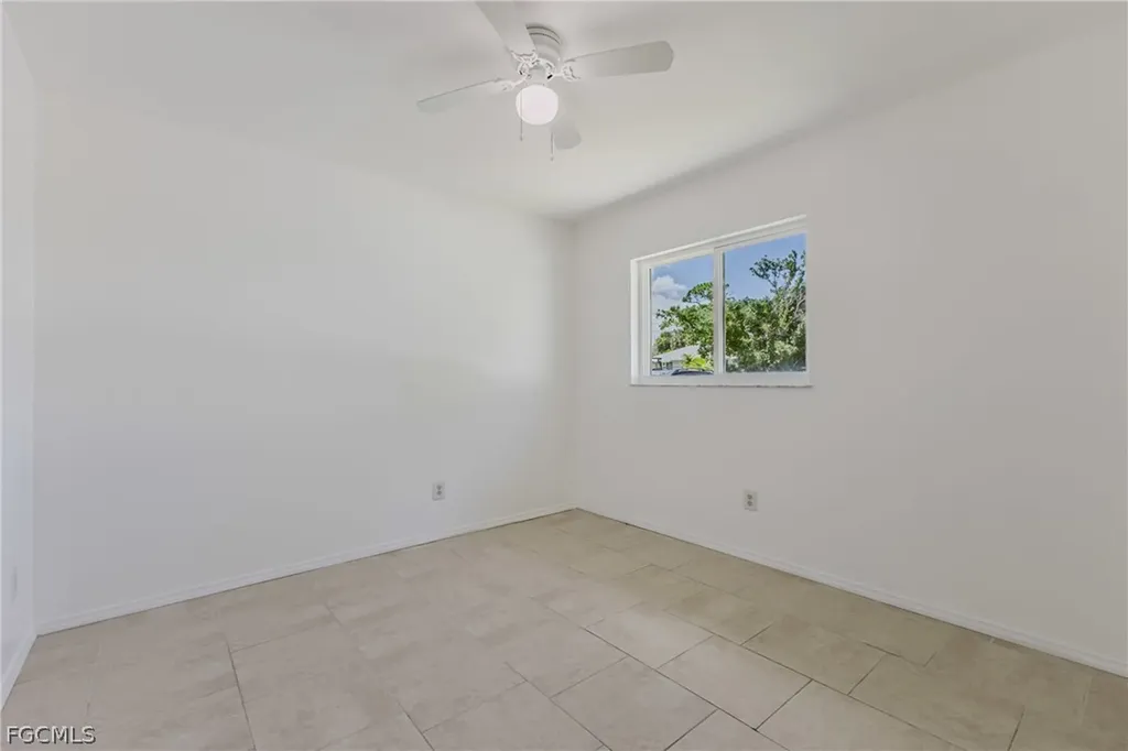 16599 Davis Road Fort Myers FL 33908