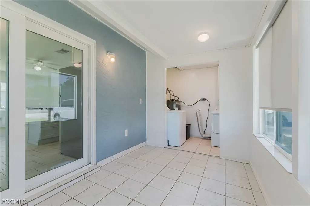 16599 Davis Road Fort Myers FL 33908