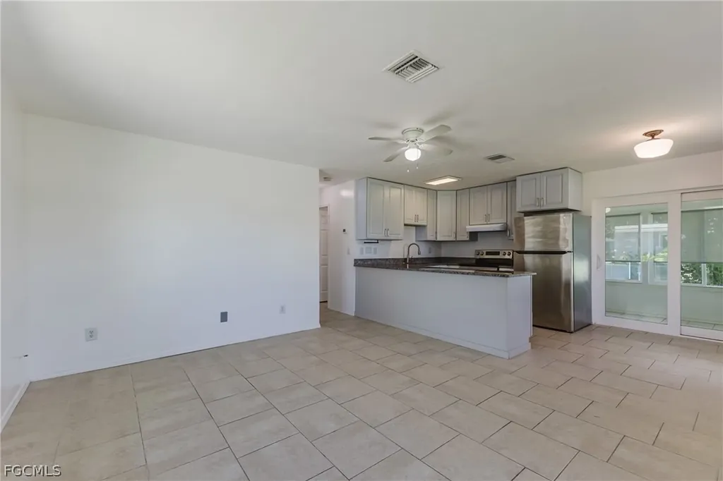 16599 Davis Road Fort Myers FL 33908