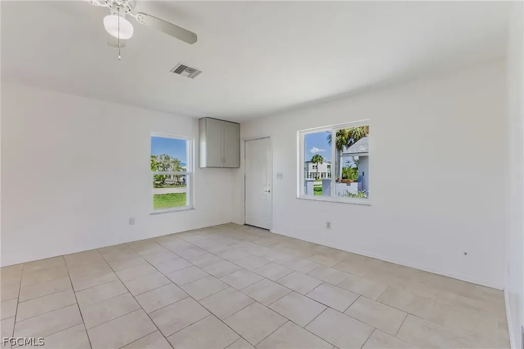16599 Davis Road Fort Myers FL 33908