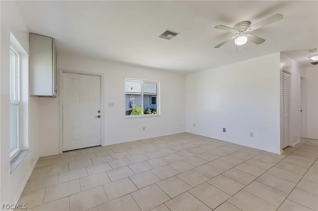 16599 Davis Road Fort Myers FL 33908