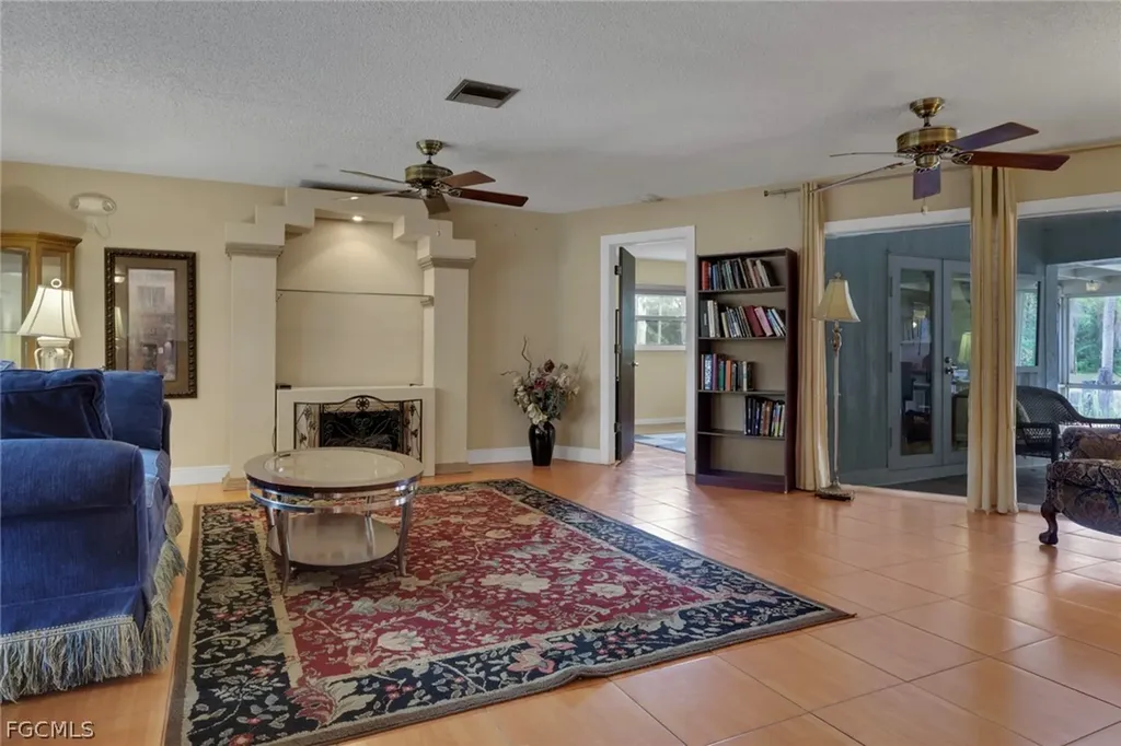19630 Lan Shell Drive North Fort Myers FL 33917