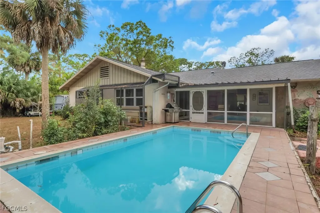 19630 Lan Shell Drive North Fort Myers FL 33917