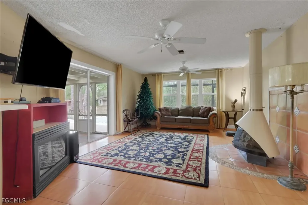19630 Lan Shell Drive North Fort Myers FL 33917