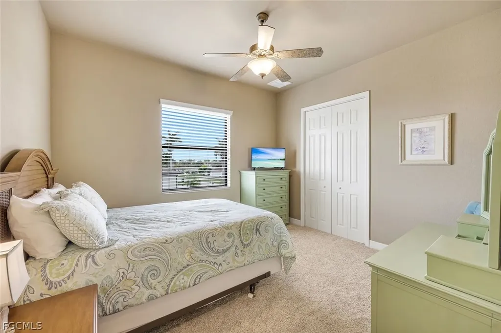1028 Dolphin Drive Cape Coral FL 33904