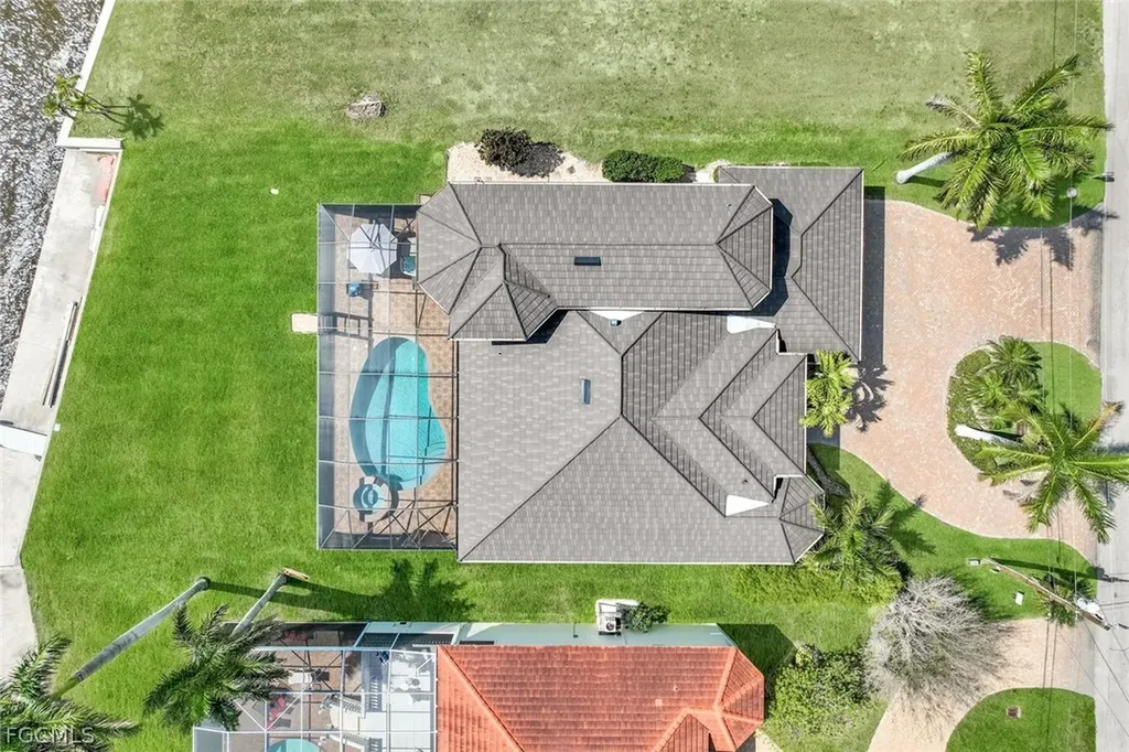 1028 Dolphin Drive Cape Coral FL 33904
