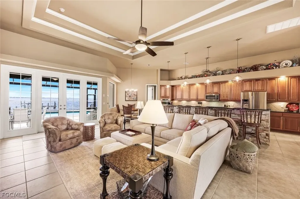 1028 Dolphin Drive Cape Coral FL 33904