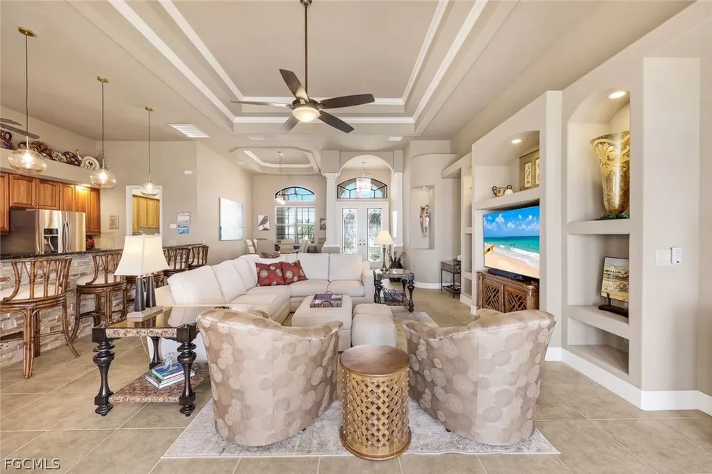 1028 Dolphin Drive Cape Coral FL 33904