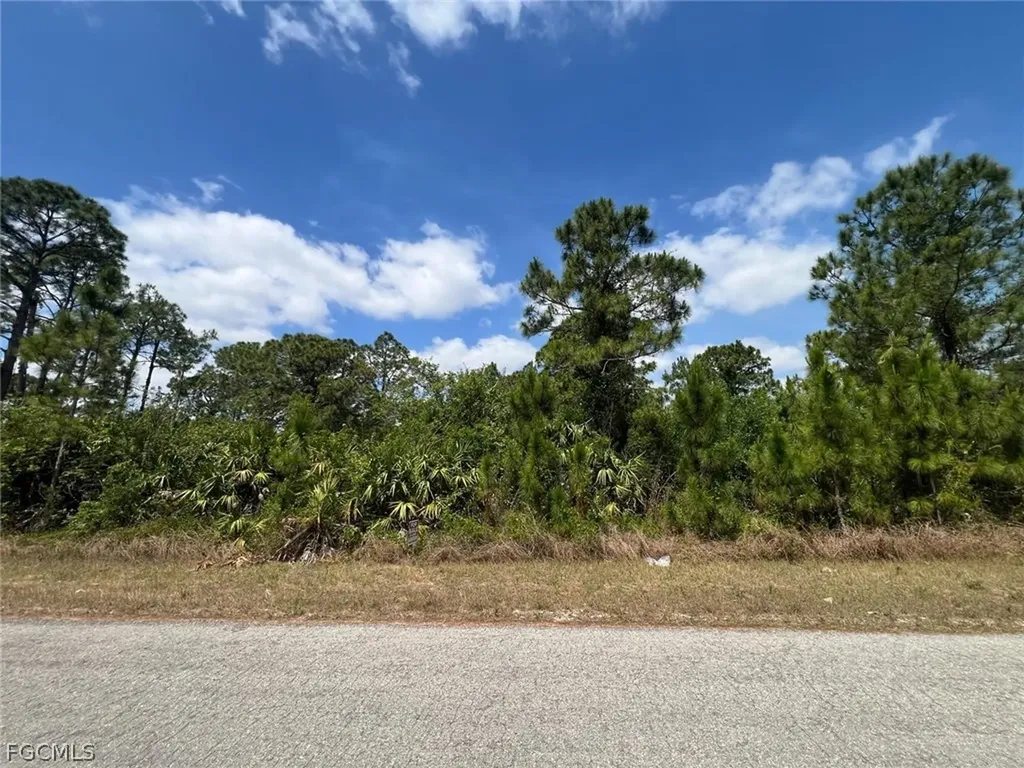 510 Flamingo Avenue Lehigh Acres FL 33974
