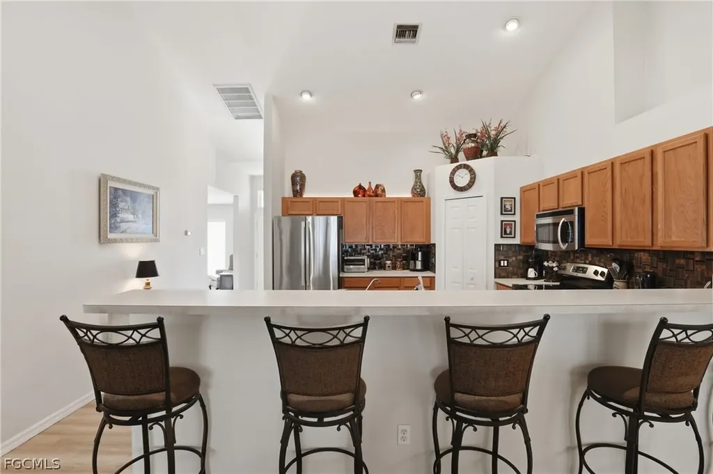 1725 NE 21st Street Cape Coral FL 33909