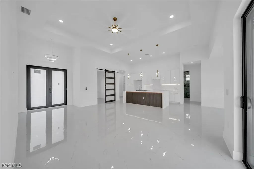 697 Whitmore Loop Lehigh Acres FL 33972