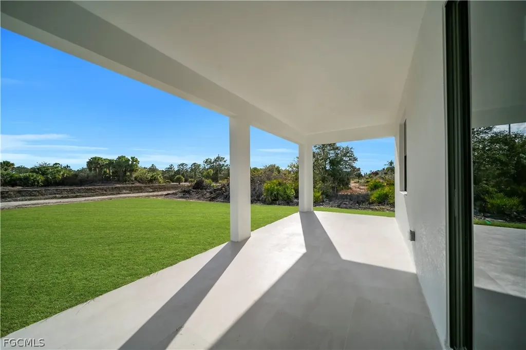 697 Whitmore Loop Lehigh Acres FL 33972