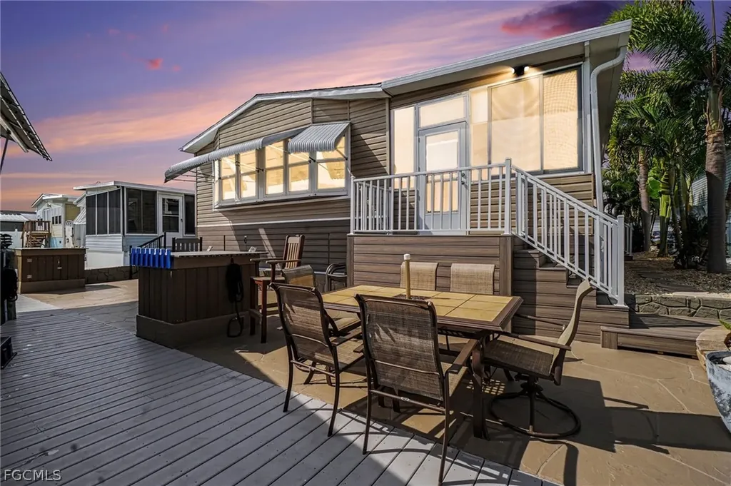 3094 Harpoon Lane St. James City FL 33956