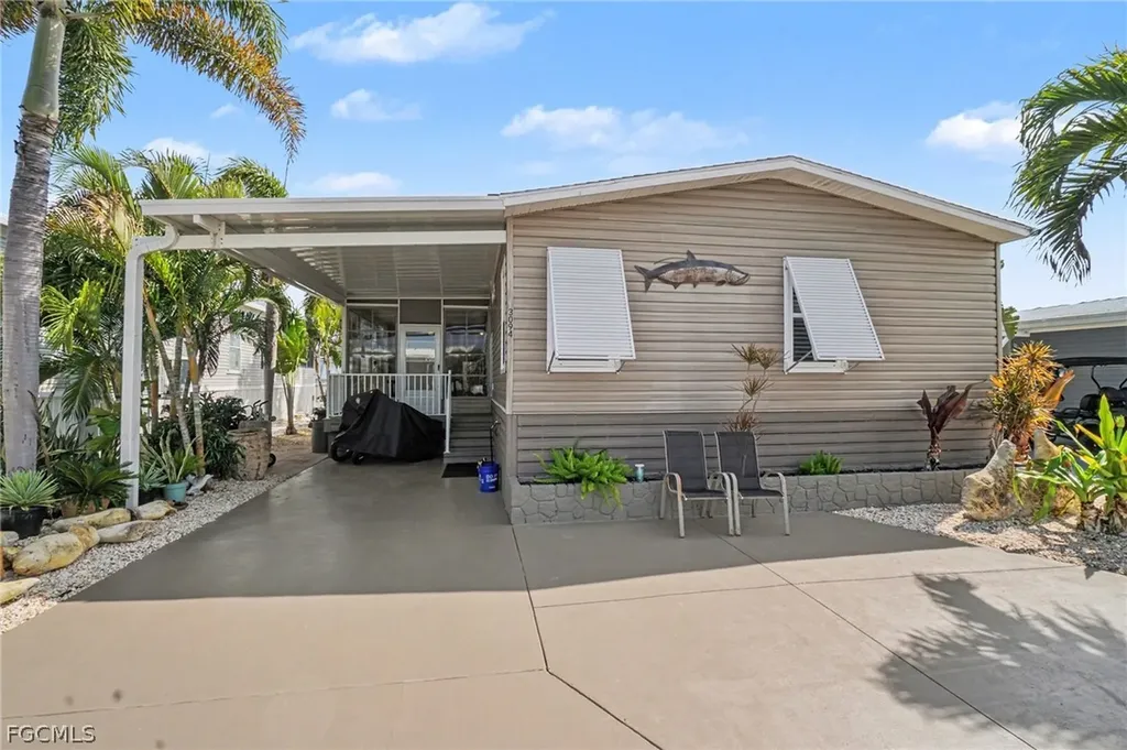 3094 Harpoon Lane St. James City FL 33956