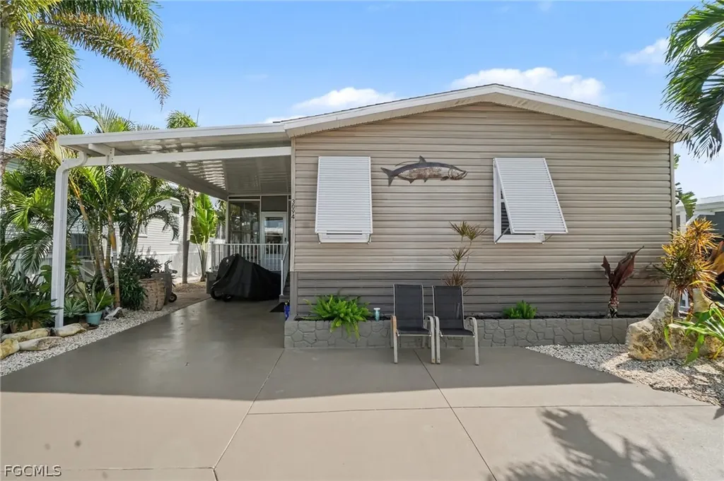 3094 Harpoon Lane St. James City FL 33956