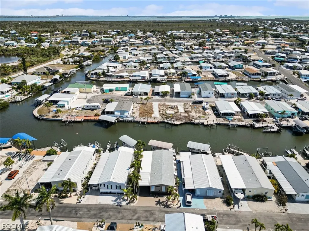 3094 Harpoon Lane St. James City FL 33956