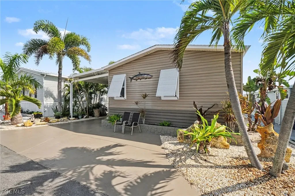 3094 Harpoon Lane St. James City FL 33956