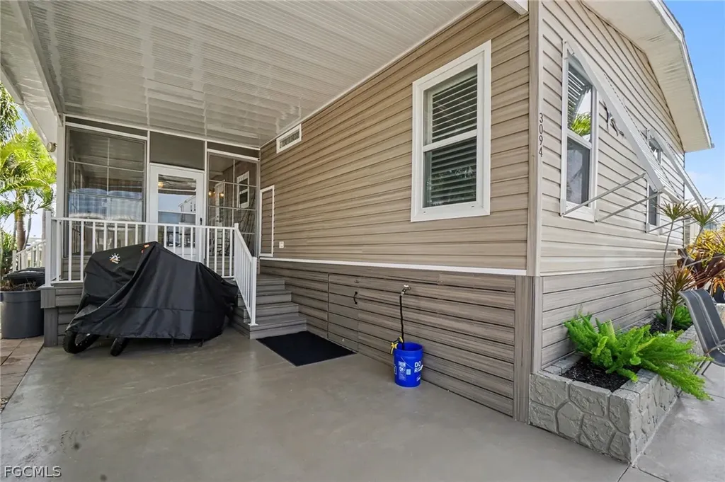 3094 Harpoon Lane St. James City FL 33956