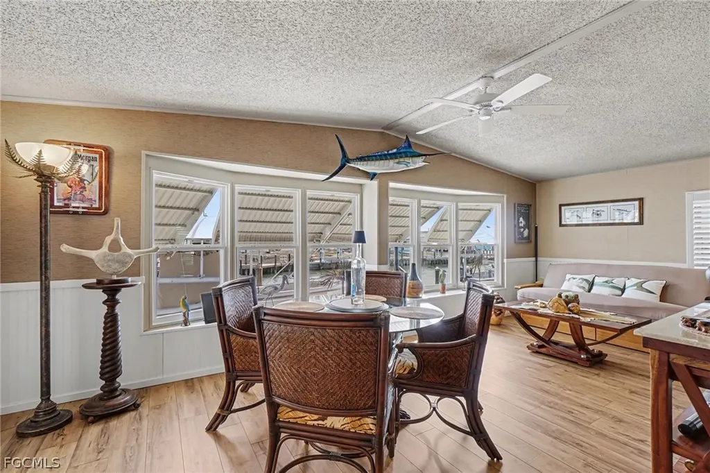 3094 Harpoon Lane St. James City FL 33956